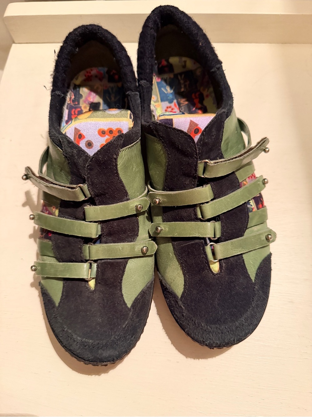 M by Morenatom size 8, leather, avant garde, suede, cushion,